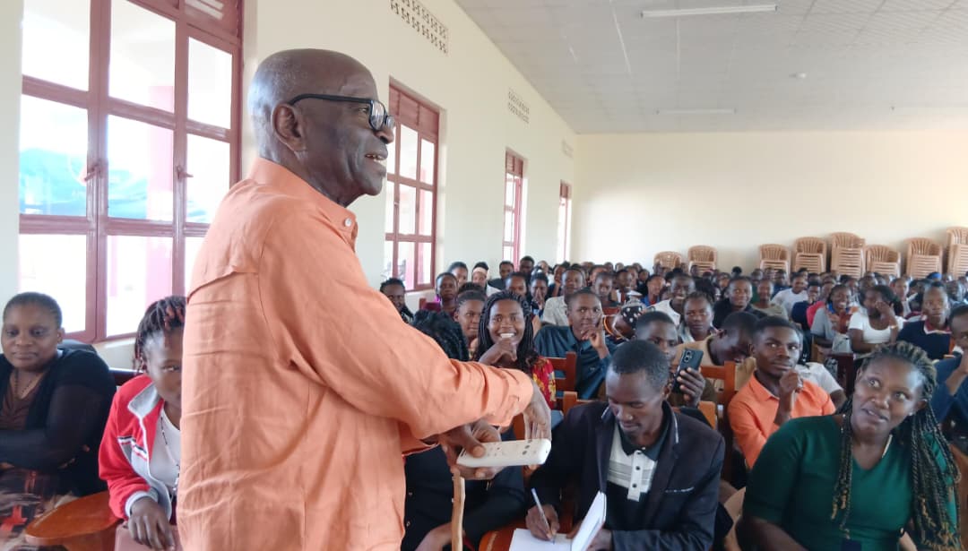 Daniel Tamwesigire Inspires New Students During USJM Orientation